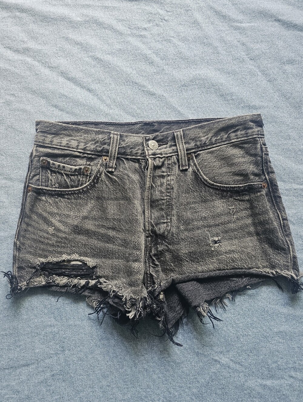 Levi's 501 Distressed Denim Cutoff Shorts Women's 26 Gray Black Frayed Raw Hem